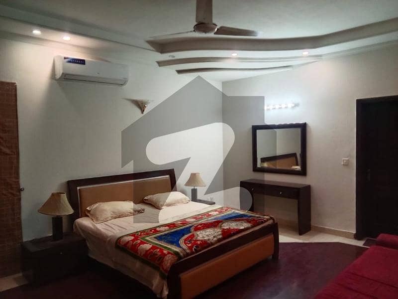 ڈی ایچ اے فیز 4 ڈیفنس (ڈی ایچ اے),لاہور میں 1 کمرے کا 1 کنال کمرہ 40.0 ہزار میں کرایہ پر دستیاب ہے۔
