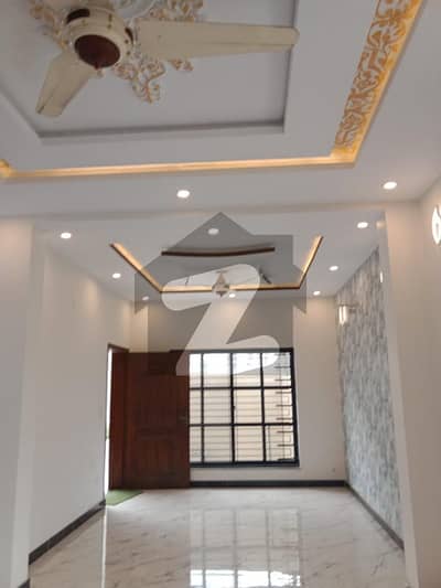 Bahria Town Phase 8 House For Rent Sized 10 Marla