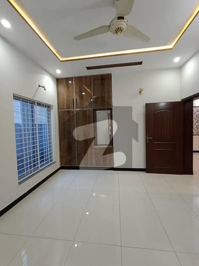 5 MARLA BRAND NEW HOUSE FOR SALE IN JOHAR TOWN