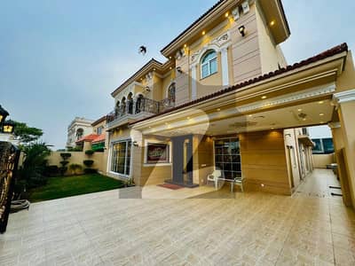 01 KANAL MAGNIFICENT HOUSE FOR SALE IN DHA PHASE 6