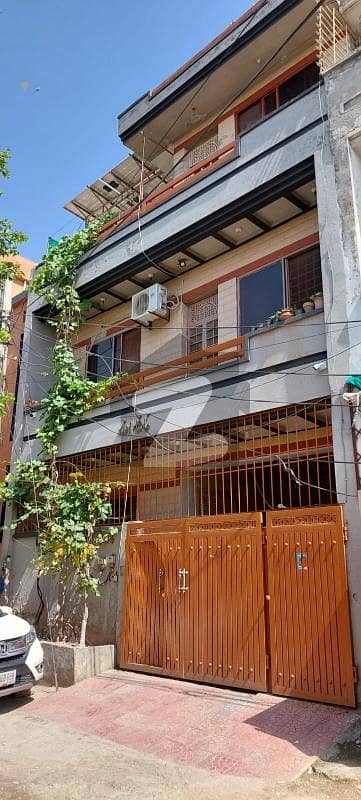 4 Marla 2.5 Storey Hours For Sale With Gas ,Electricity, Water Supply