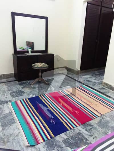 Khuli furnished big size room for rent of house for female demand 35000