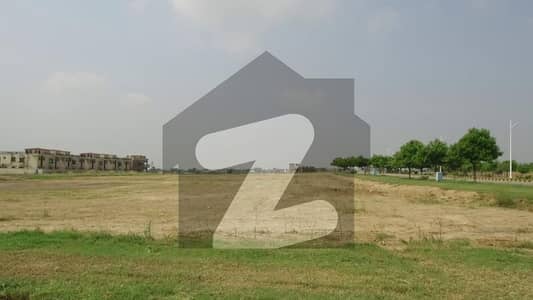 Get Your Hands On 10 Marla Semi Develop Heighted Location Plot In Gulberg Islamabad