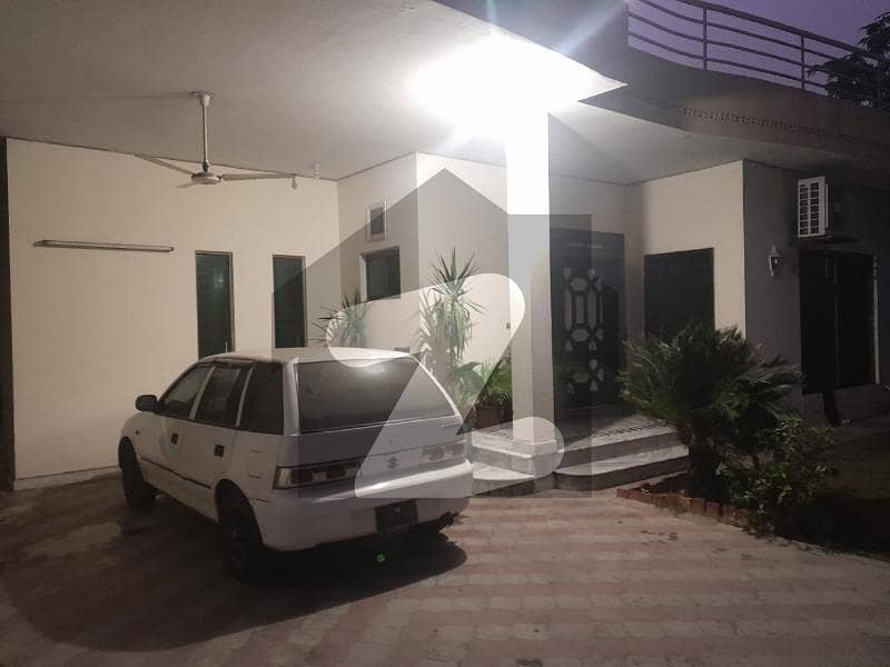 DHA PHASE 4 BLOCK AA 1 KANAL HOUSE FOR SALE.