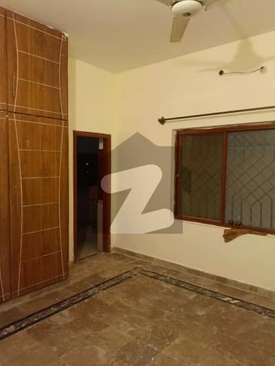 Ground poction house for rent in shalley valley near range road rwp