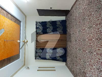 طارق گارڈنز لاہور میں 2 کمروں کا 10 مرلہ زیریں پورشن 60.0 ہزار میں کرایہ پر دستیاب ہے۔