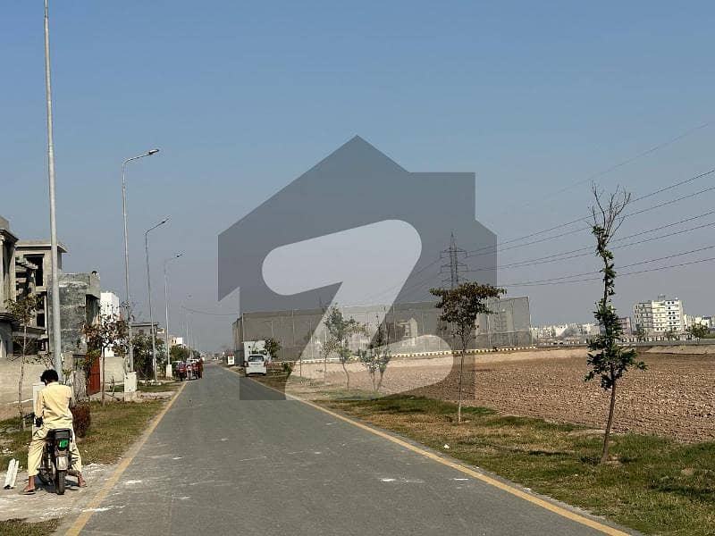 10 Marla Ideal location Plot with 35% Possession Paid in Diamond Block Park View City Lahore