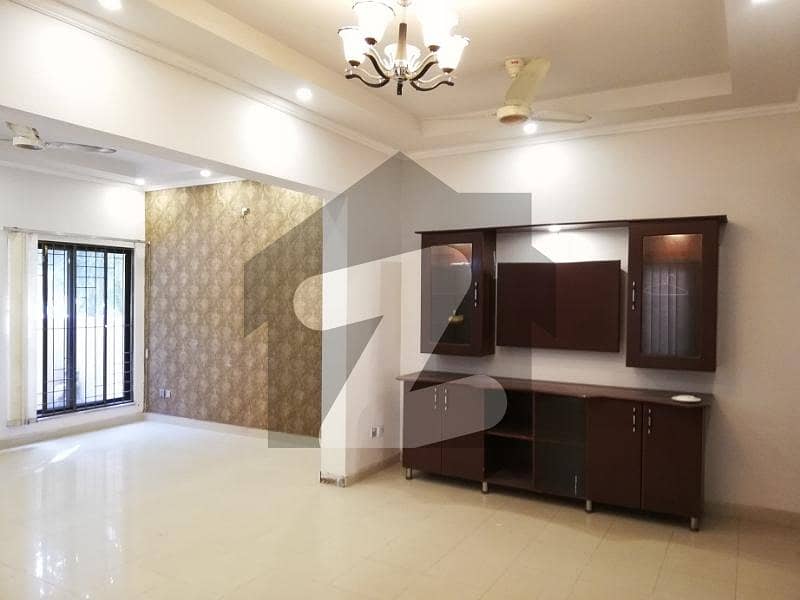 5 MARLA LIKE NEW NEW FULL HOUSE FOR RENT IN TULIP BLOCK BAHRIA TOWN LAHORE