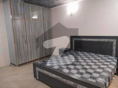 عابد مجید روڈ کینٹ,لاہور میں 5 کمروں کا 3 کنال مکان 25.0 کروڑ میں برائے فروخت۔