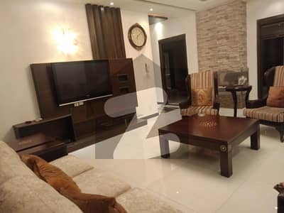 ڈی ایچ اے فیز 4 ڈیفنس (ڈی ایچ اے),لاہور میں 5 کمروں کا 1 کنال مکان 7.25 کروڑ میں برائے فروخت۔