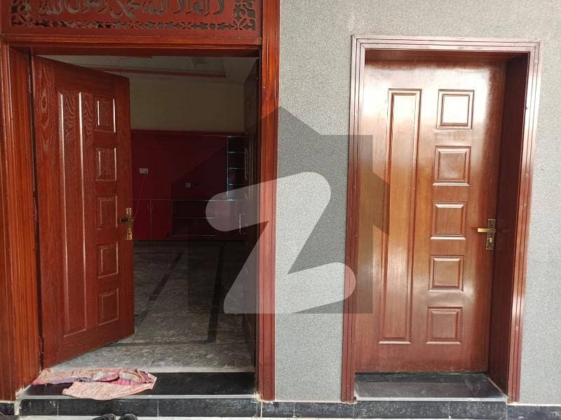 ثمر زر ہاؤسنگ سوسائٹی راولپنڈی میں 2 کمروں کا 6 مرلہ مکان 80.0 لاکھ میں برائے فروخت۔
