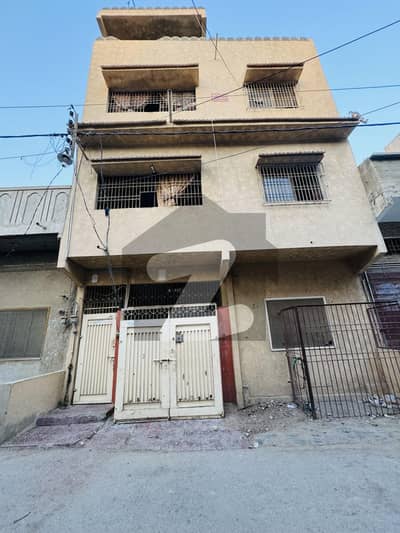 ملیر کراچی میں 6 کمروں کا 5 مرلہ مکان 1.3 کروڑ میں برائے فروخت۔