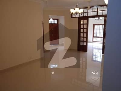300 Yard 4 Bed Bungalow For Rent In DHA Karachi