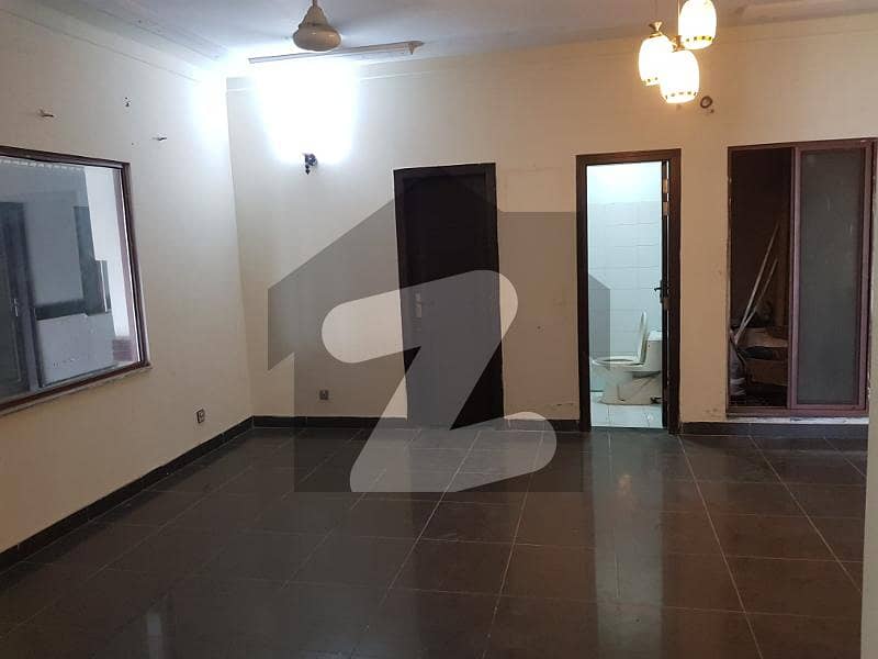 3 Bed 2250 sq. ft Apartment For Rent In DHA Phase 8-ex air avenue
