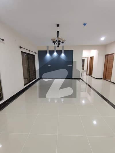 Highly-Desirable 3000 Square Feet Flat Available In Askari 5 - Sector J