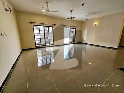 To Sale You Can Find Spacious Flat In Askari 5 - Sector J