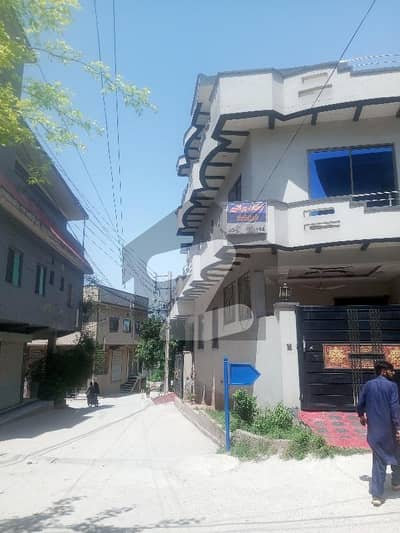 ائیرپورٹ ہاؤسنگ سوسائٹی راولپنڈی میں 7 کمروں کا 7 مرلہ مکان 2.35 کروڑ میں برائے فروخت۔