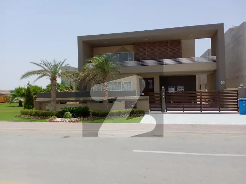 5 Bed DDL 500 Sq Yd Villa FOR SALE. All Amenities Nearby Including MOSQUE, General Store, West Open & Parks