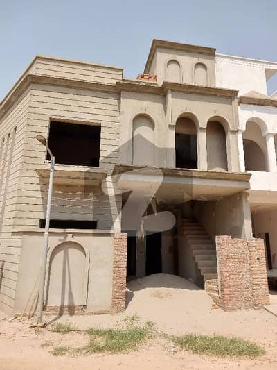 گنج شکر کالونی ساہیوال میں 4 کمروں کا 4 مرلہ مکان 60.0 لاکھ میں برائے فروخت۔