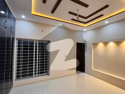 Double Storey 8 Marla House Available In Bahria Nasheman - Zinia For sale