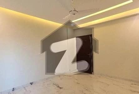 10 Marla Flat In Askari Of Lahore Is Available For sale