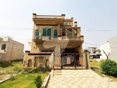 Spacious 5 Marla House Available For sale In Khayaban-e-Amin - Block L