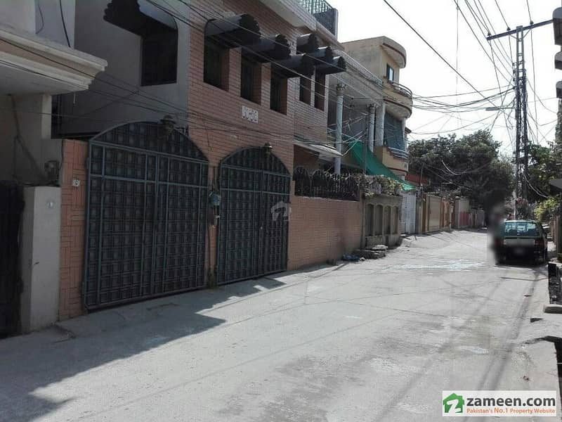 Beautiful House For Sale in Afshan Colony. Beautiful House For Sale in Afshan Colony.