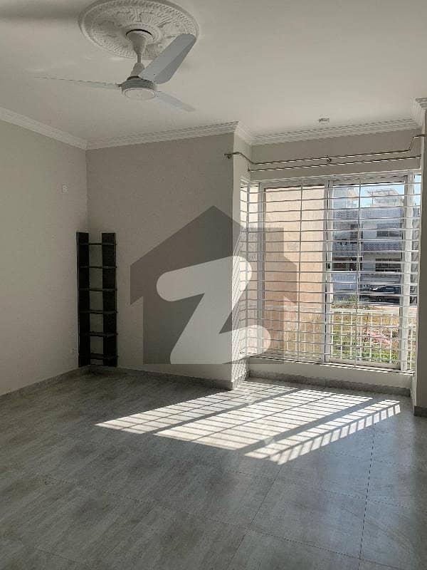 Luxury 14 Marla Upper Portion For Rent