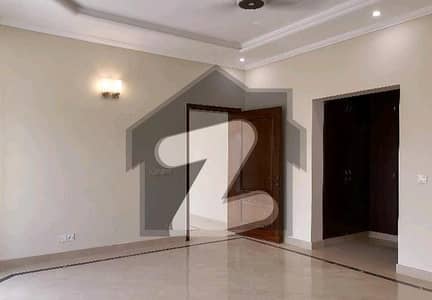 Ideally Located House For sale In Askari 11 Available