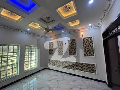 سینٹرل پارک ۔ بلاک اے سینٹرل پارک ہاؤسنگ سکیم,لاہور میں 3 کمروں کا 5 مرلہ مکان 1.75 کروڑ میں برائے فروخت۔