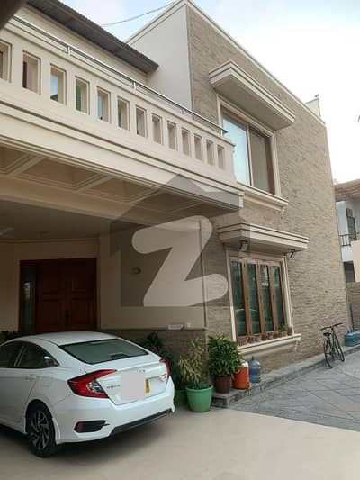 Excellent Ready To Move Condition 600 Yards Bungalow For Sale Dha Phase 6 Near school Rental Income 4 lac