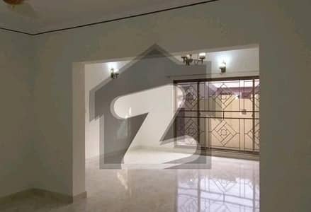 17 Marla House available for rent in Askari 10, Lahore