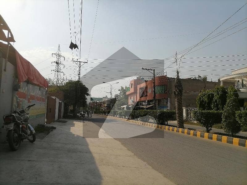 پنجاب سمال انڈسٹریز کالونی لاہور میں 1 کنال رہائشی پلاٹ 3.0 کروڑ میں برائے فروخت۔