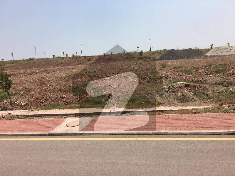 01 kanal Hill Top Plot For Sale