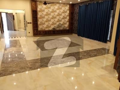 10 MARLA BEAUTIFULL LUXURY UPPER PORTION FOR RENT AT VERY HOT LOCATION IN JASMINE BLOCK BAHRIA TOWN LAHORE NEAR SCHOOL PARK MASJID AND SUPER MARKET