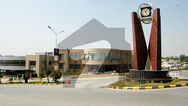 بحریہ آرچرڈ لاہور میں 5 مرلہ رہائشی پلاٹ 40.0 لاکھ میں برائے فروخت۔