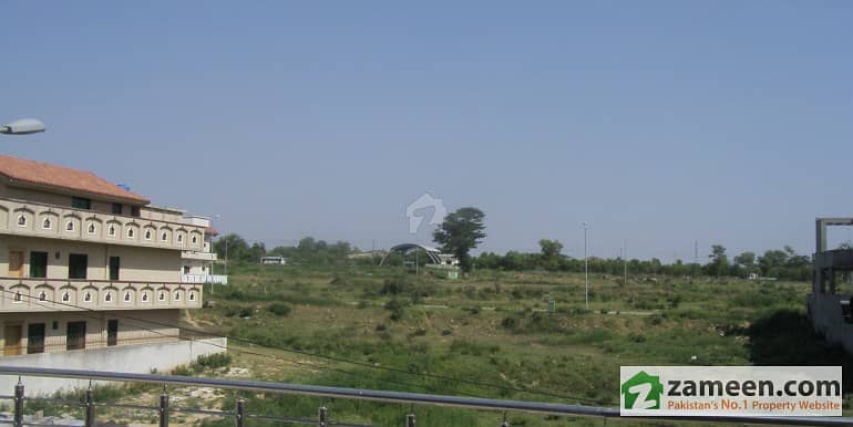 600 Sq Yard Residential Plot For Sale In G-14/4