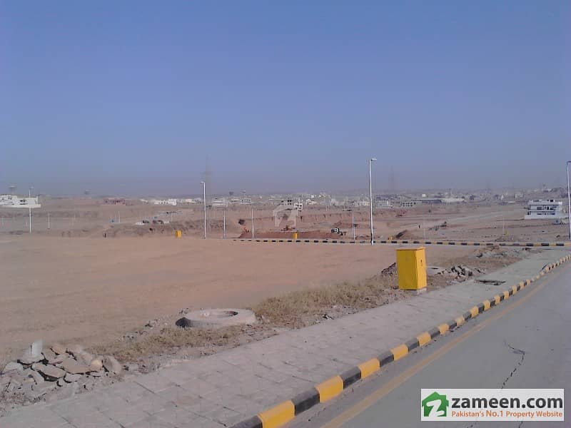 5 Marla Plot In Phase 8 Extension Bahria Town