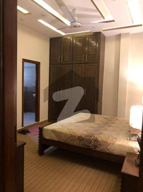 01 BED LUXURY STUDIO AVAILBLE FOR RENT AT GULBERG GREEEN ISLAMABAD