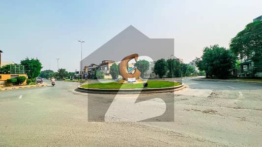 10 Marla Possession Plot For Sale In TALHA Block Bahria Town Lahore