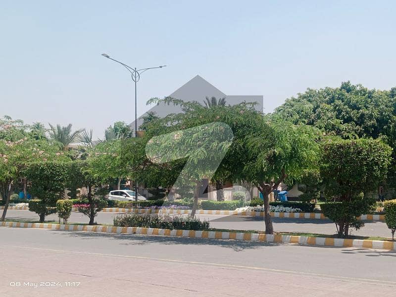 7 Marla Plot For Sale In 
Dream Gardens
 phase 2 Lahore.