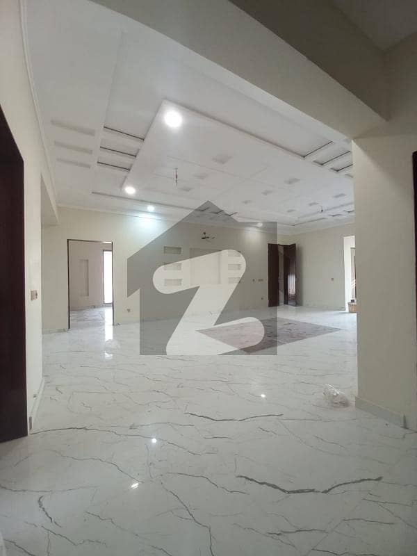 1 Kanal Brand New House DHA Multan Sect - M For Rent