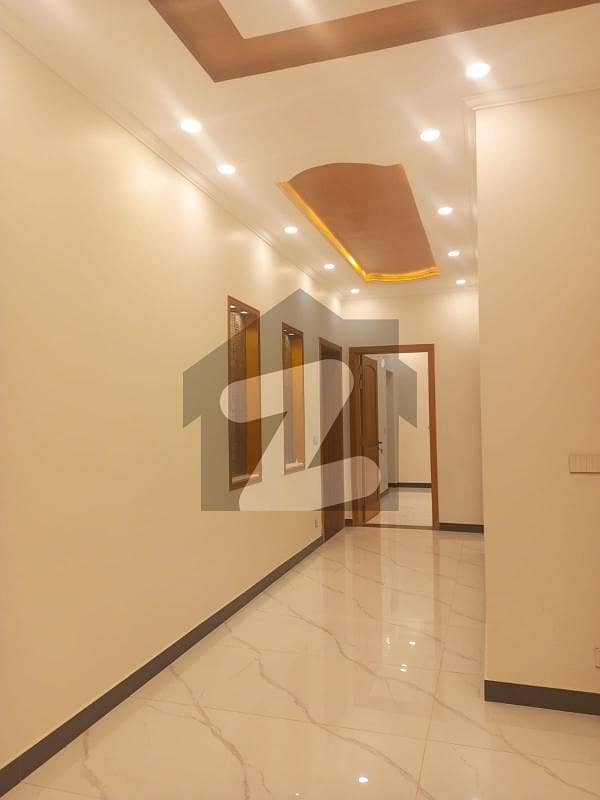 Bahria Enclave Islamabad Sector C One Kanal Ground portion House for rent available

A Gorgeous 20 Marla Ground portion House With Original Picture For Rent in Bahria Enclave Islamabad
Peaceful And Secure Environment Comprehensive Life Style