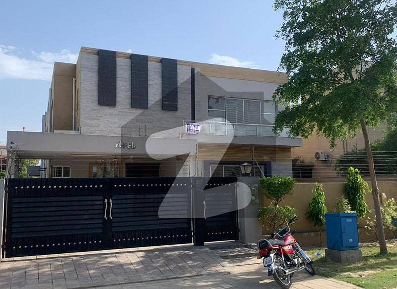 1Kanal Full House Available For Rent In DHA Phase8 Ex Parkview