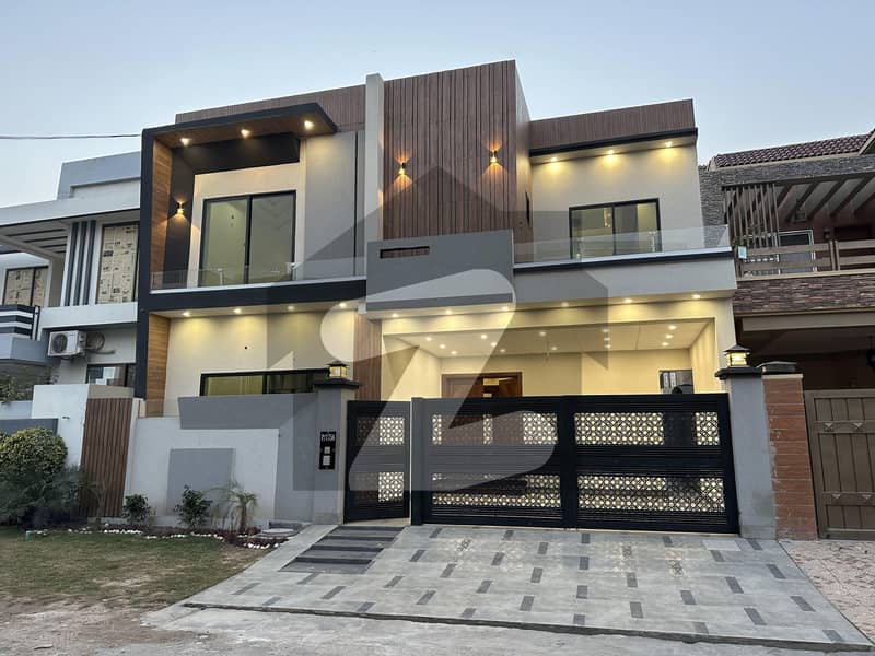 10 marla brand new house is for sale in prime location of multan