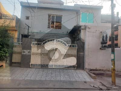 SEMI COMMERCIAL GROUND FLOOR ( SILENT OFFICE OR WAREHOUSE) AVAILABLE FOR RENT IN KARIM MARKET ALLAMA IQBAL TOWN LAHORE