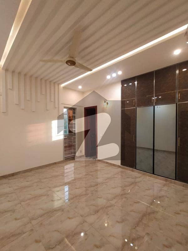 10 Marla Brand New Luxury Upper Portion For Rent In Quaid Block Bahria Town Lahore