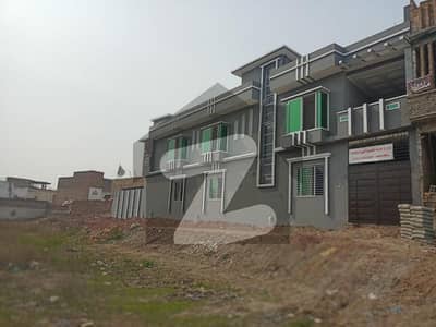 مدینہ ریزیڈنشیا جی ٹی روڈ,پشاور میں 4 کمروں کا 5 مرلہ مکان 1.25 کروڑ میں برائے فروخت۔