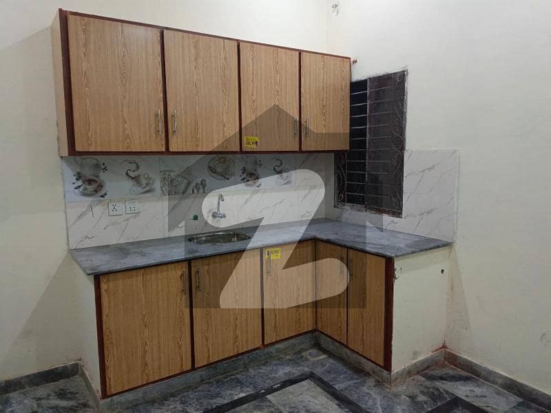 3 Marla Ground Portion Available For Rent In Madina Colony