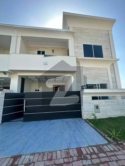 9 Marla Boulevard Category Beautiful House Available For Sale